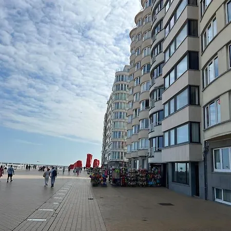 Apartment Luxe Met Adembenemend Uitzicht Op Zee Ostend
