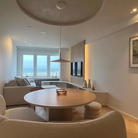 Apartment Luxe Met Adembenemend Uitzicht Op Zee